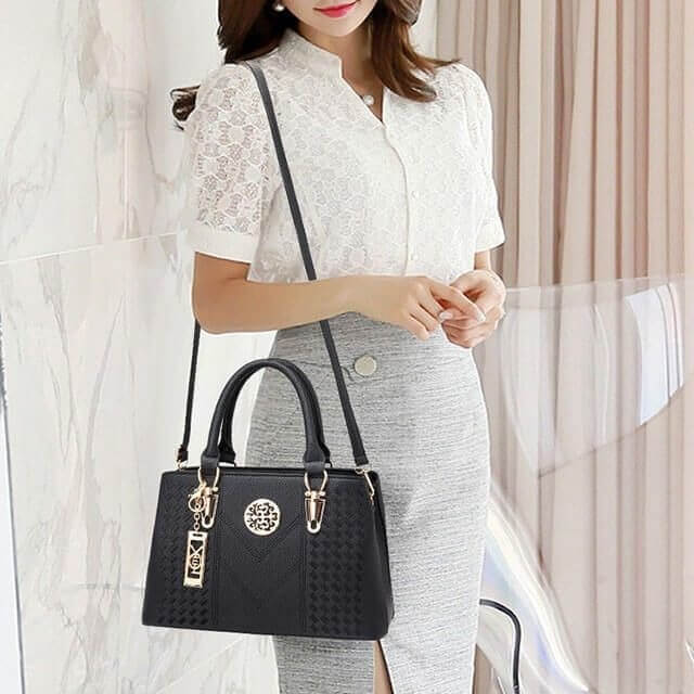 Bolsa Transversal Feminina Modelo Fashion Queen Preto