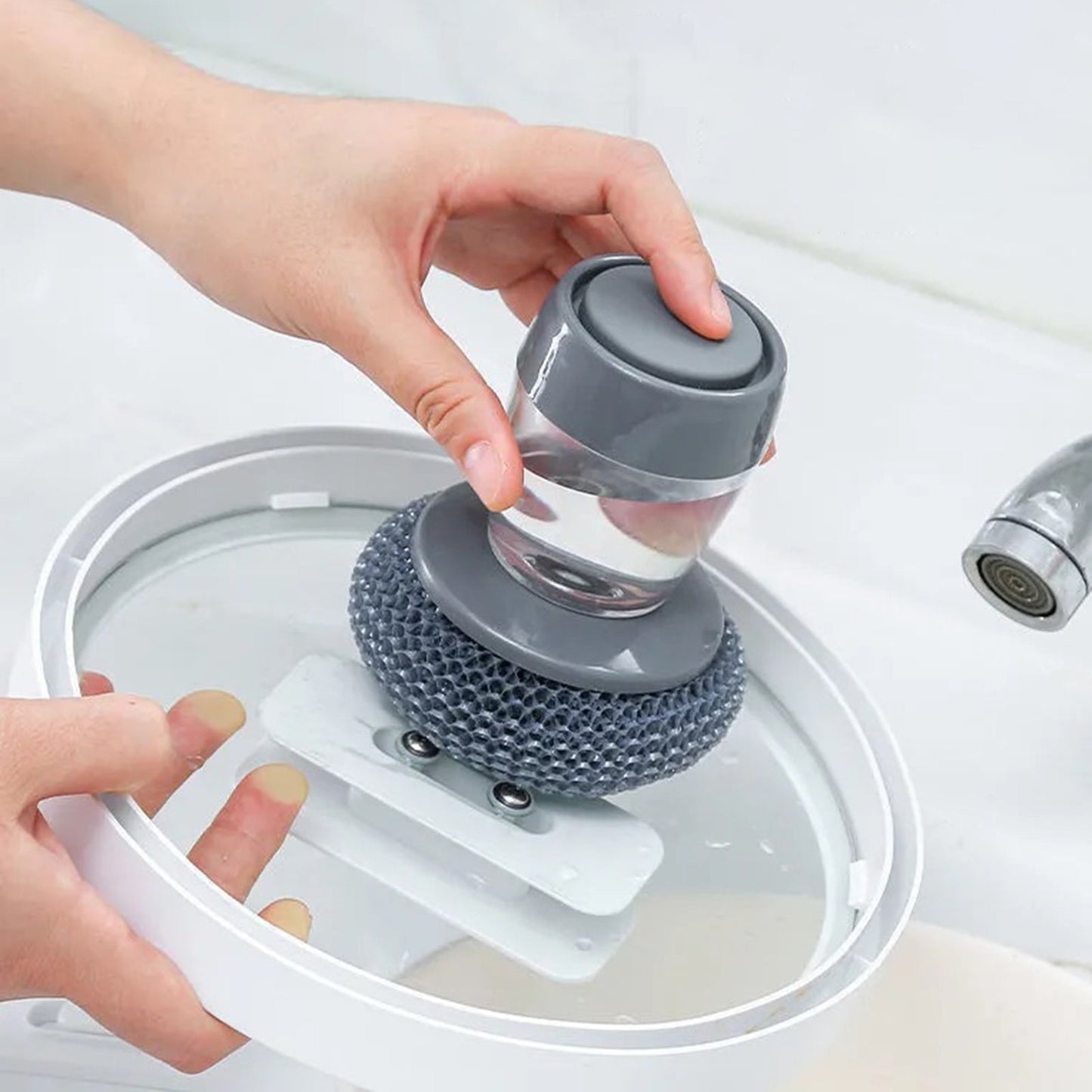 Cepillo Lavaplatos con Dispensador de Jabon