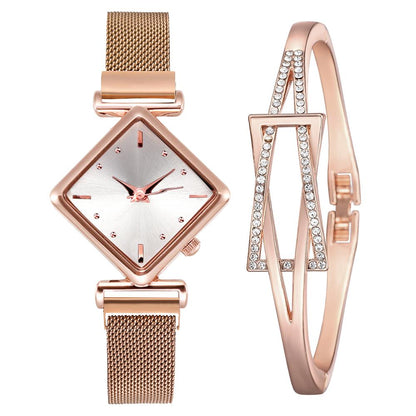 Relógio Quartzo Quadrado + Pulseira - FineWoman