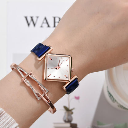 Relógio Quartzo Quadrado + Pulseira - FineWoman